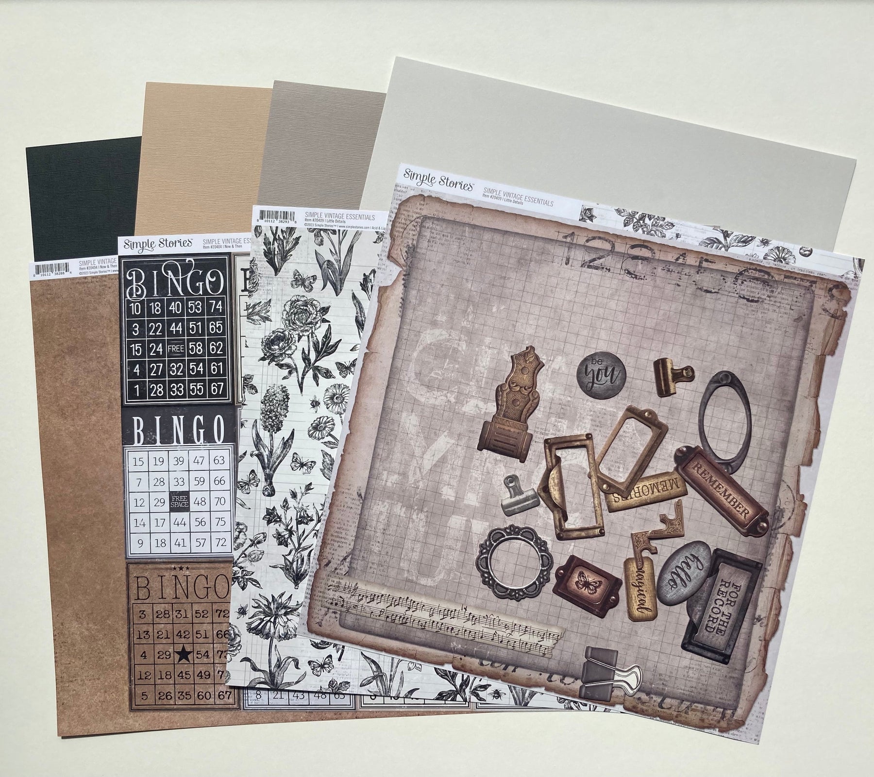 Scrapaholix August kits