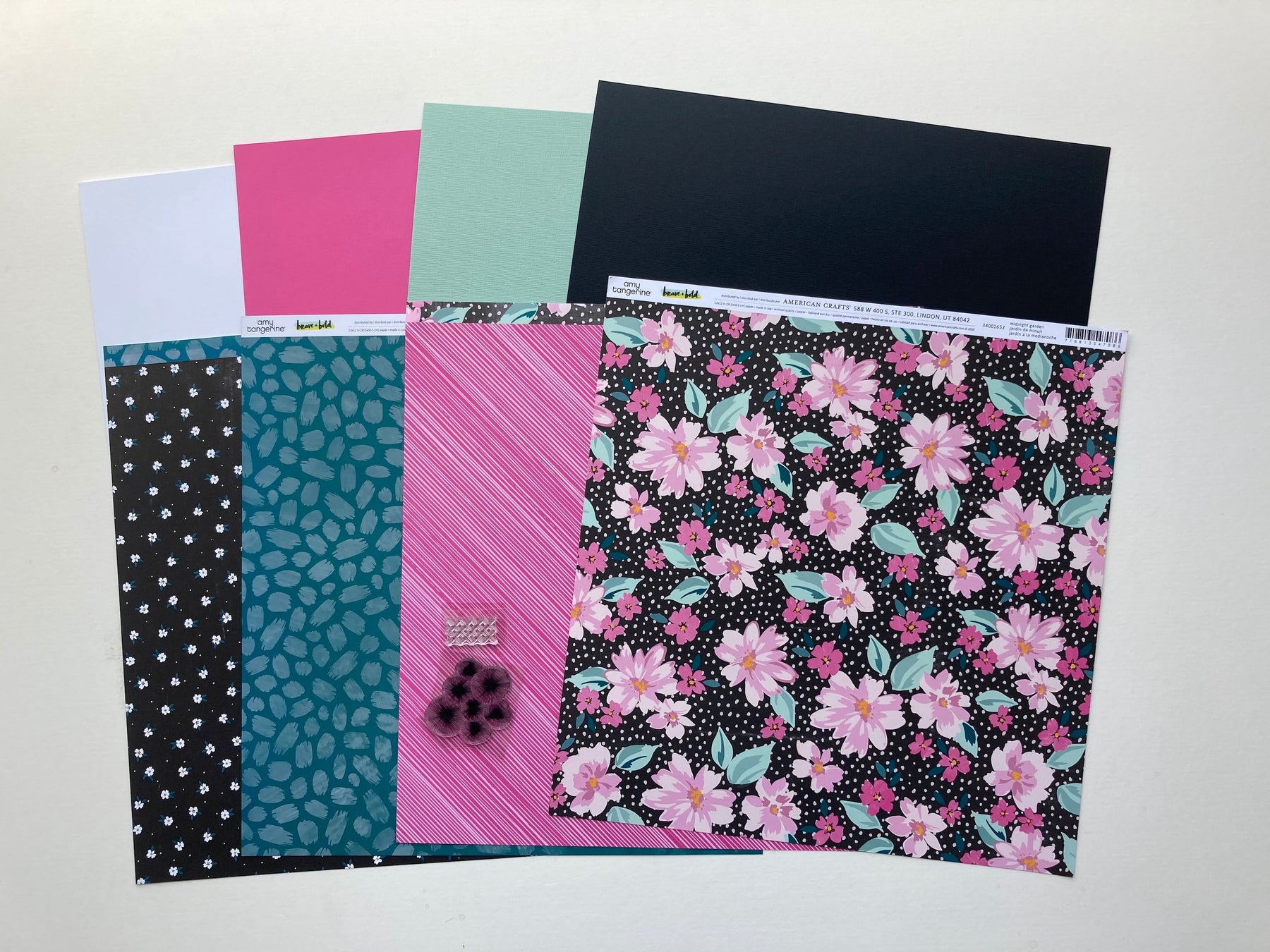 Scrapaholix May Kits