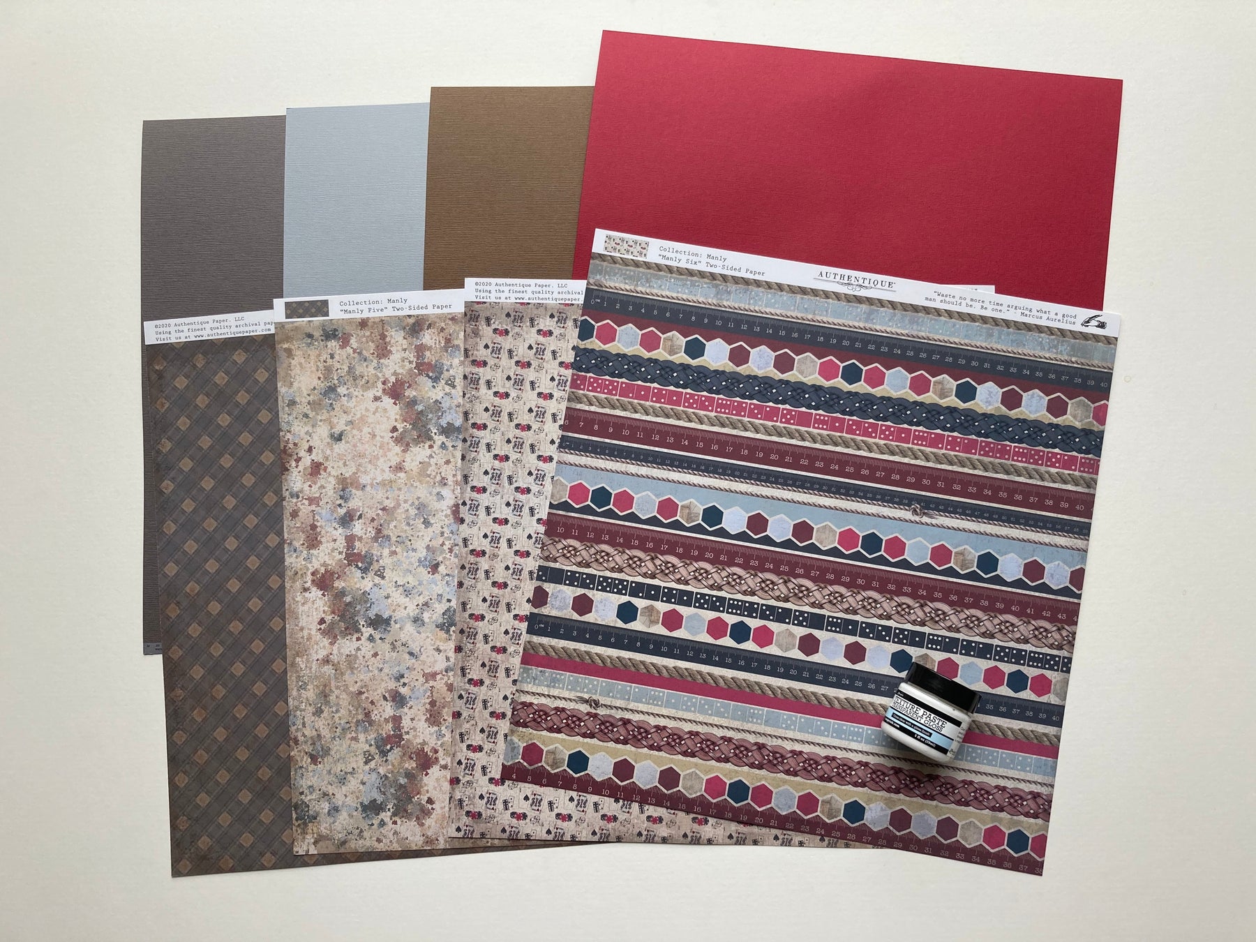November kits - Gloss texture paste